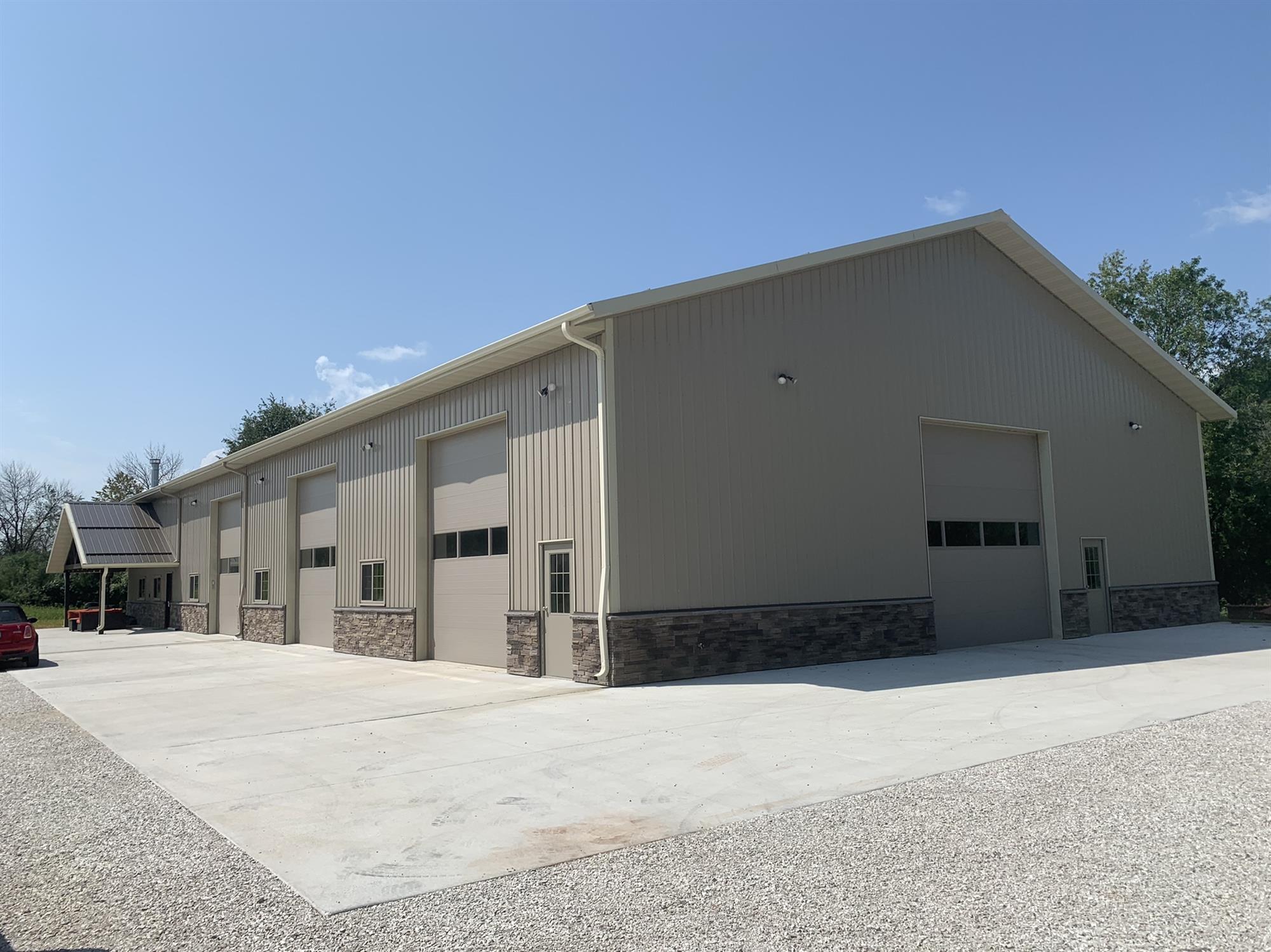 Post Frame Construction Builder for Commercial Buildings