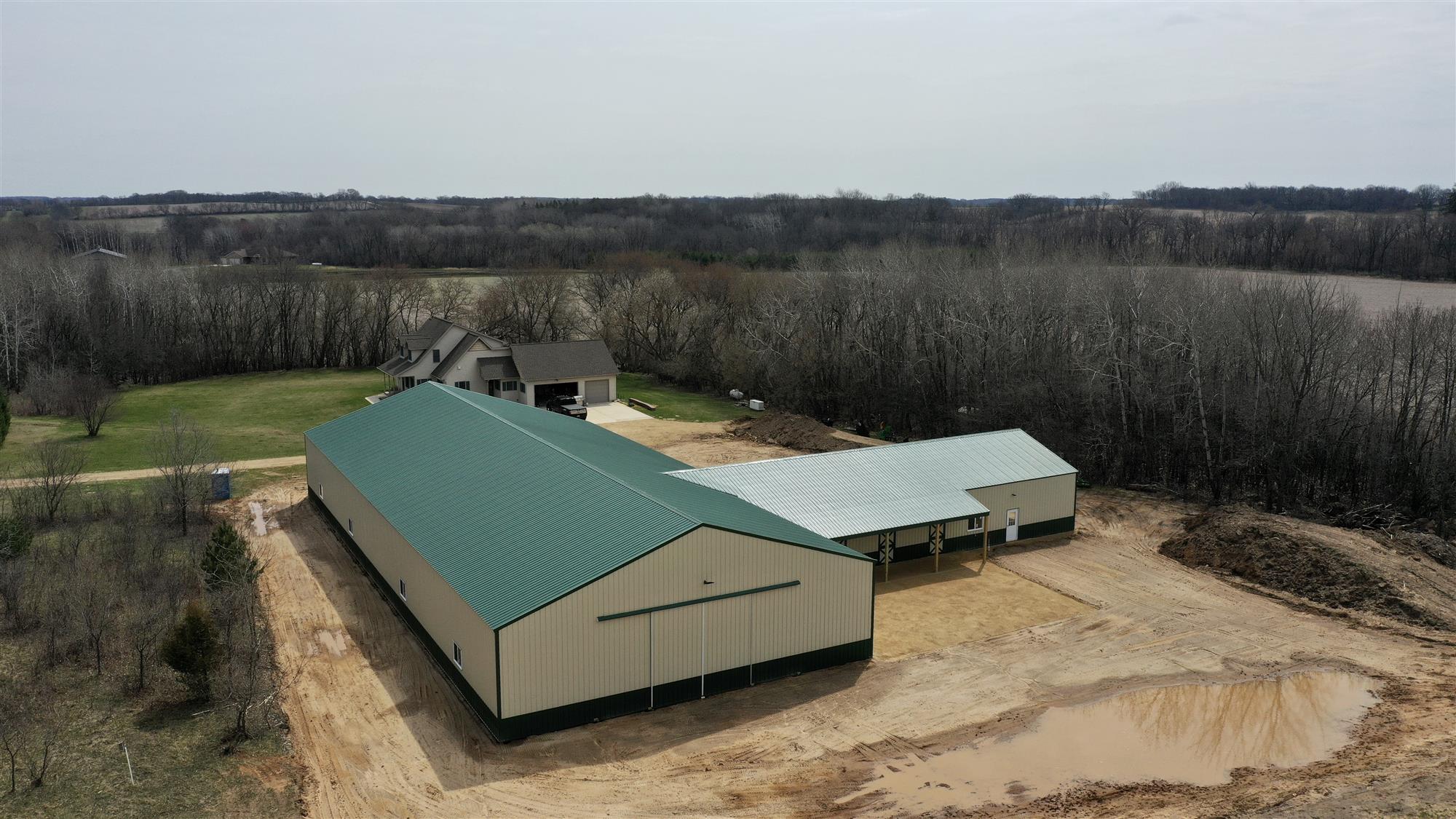 commercial post frame builders wisconsin