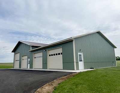 Farm and livestock barn builders
