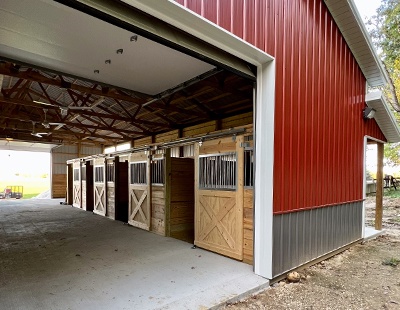 Horse barn builders